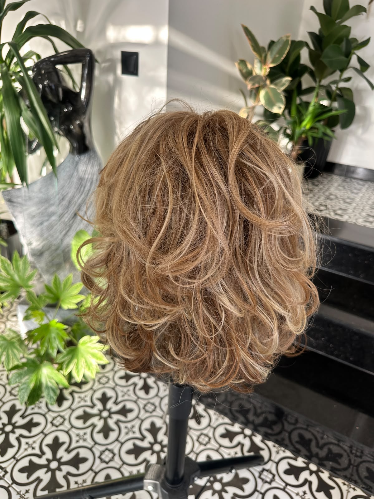 Peruka Gisela Mayer Dark Blond Rooted (12/14/26+12) - obrazek 3